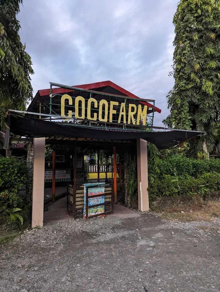 Hotel Pantropi-Coco Farm à Calapan Extérieur photo